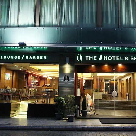The J Hotel & Spa Beirut Exterior photo