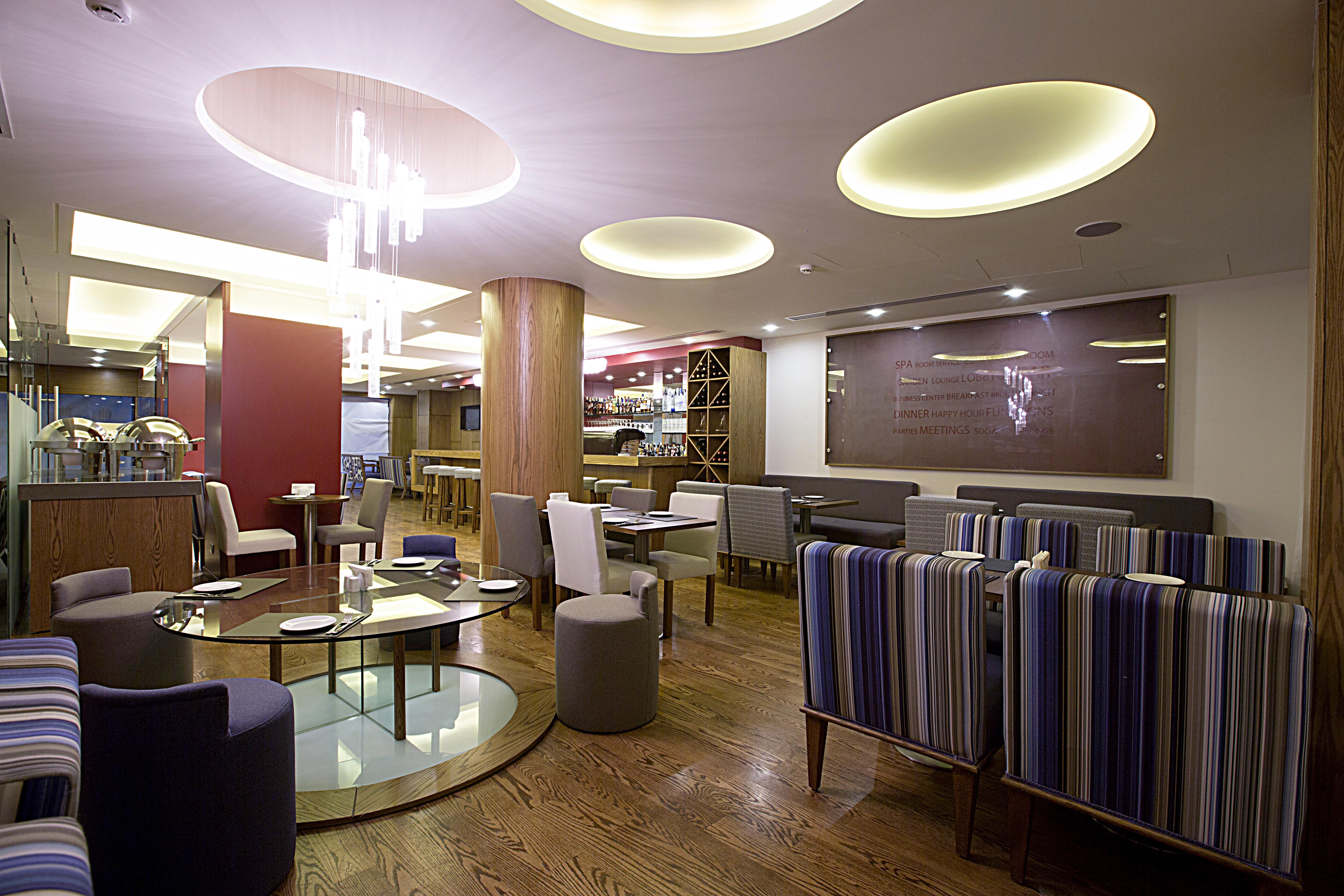The J Hotel & Spa Beirut Exterior photo