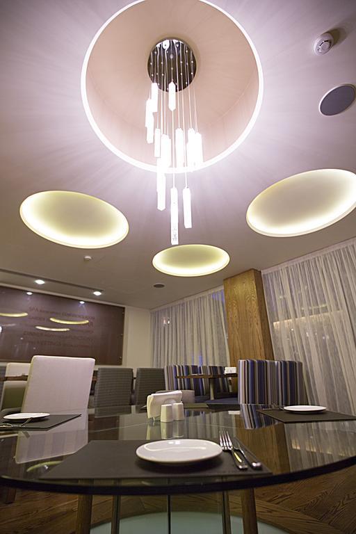 The J Hotel & Spa Beirut Exterior photo