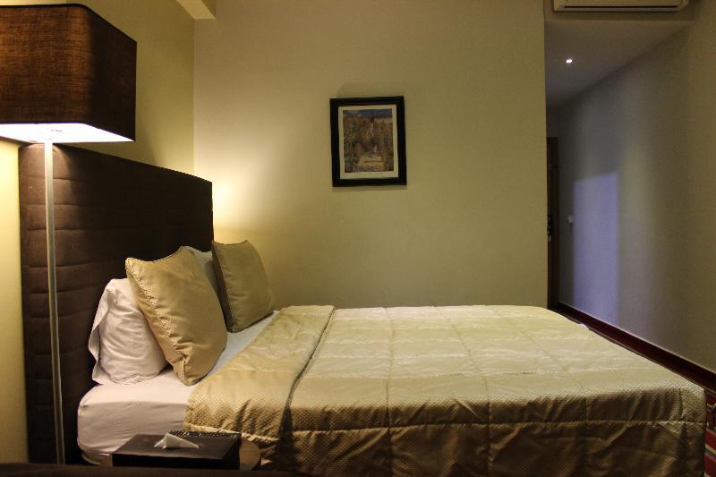 The J Hotel & Spa Beirut Exterior photo