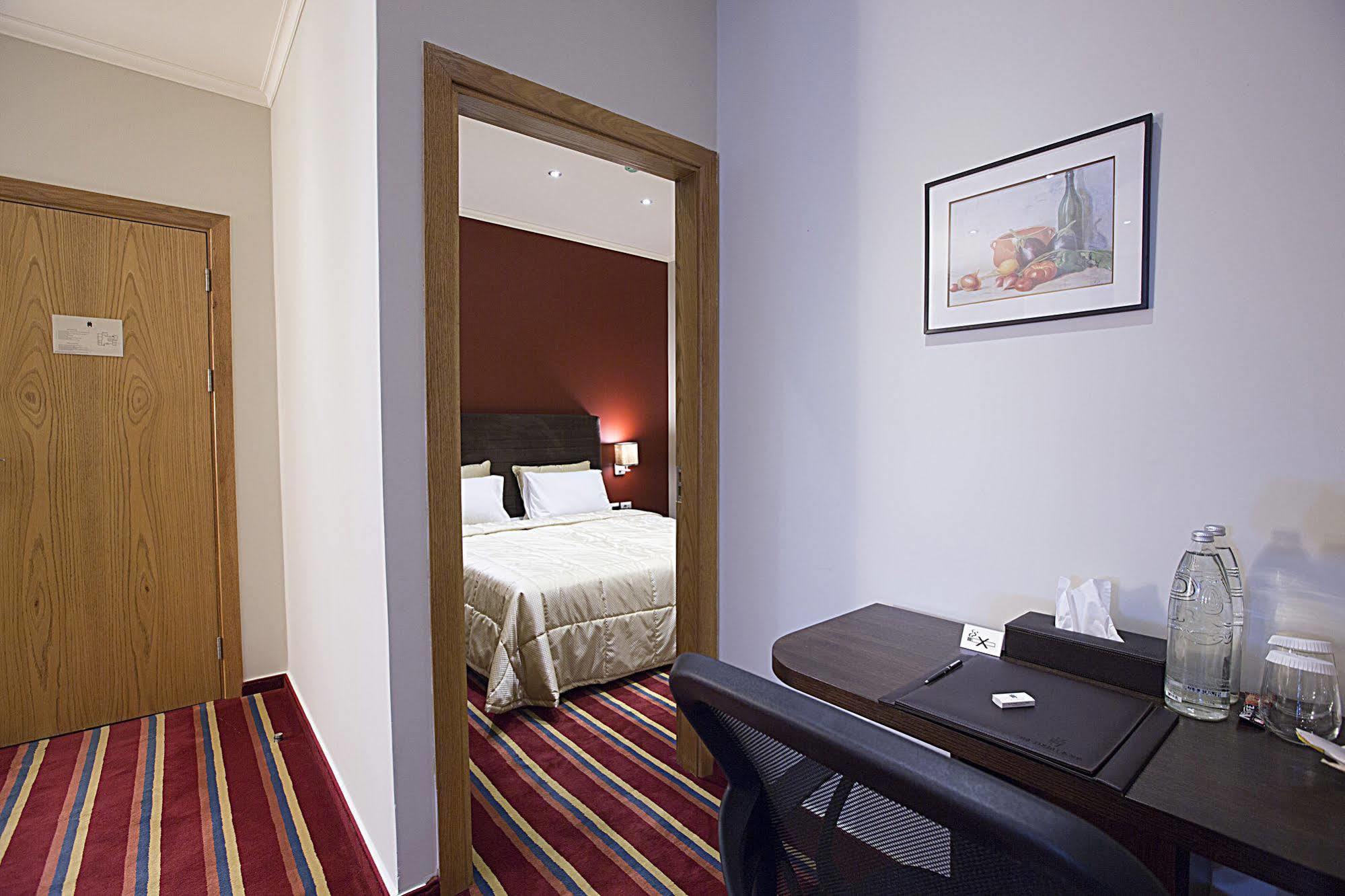The J Hotel & Spa Beirut Exterior photo
